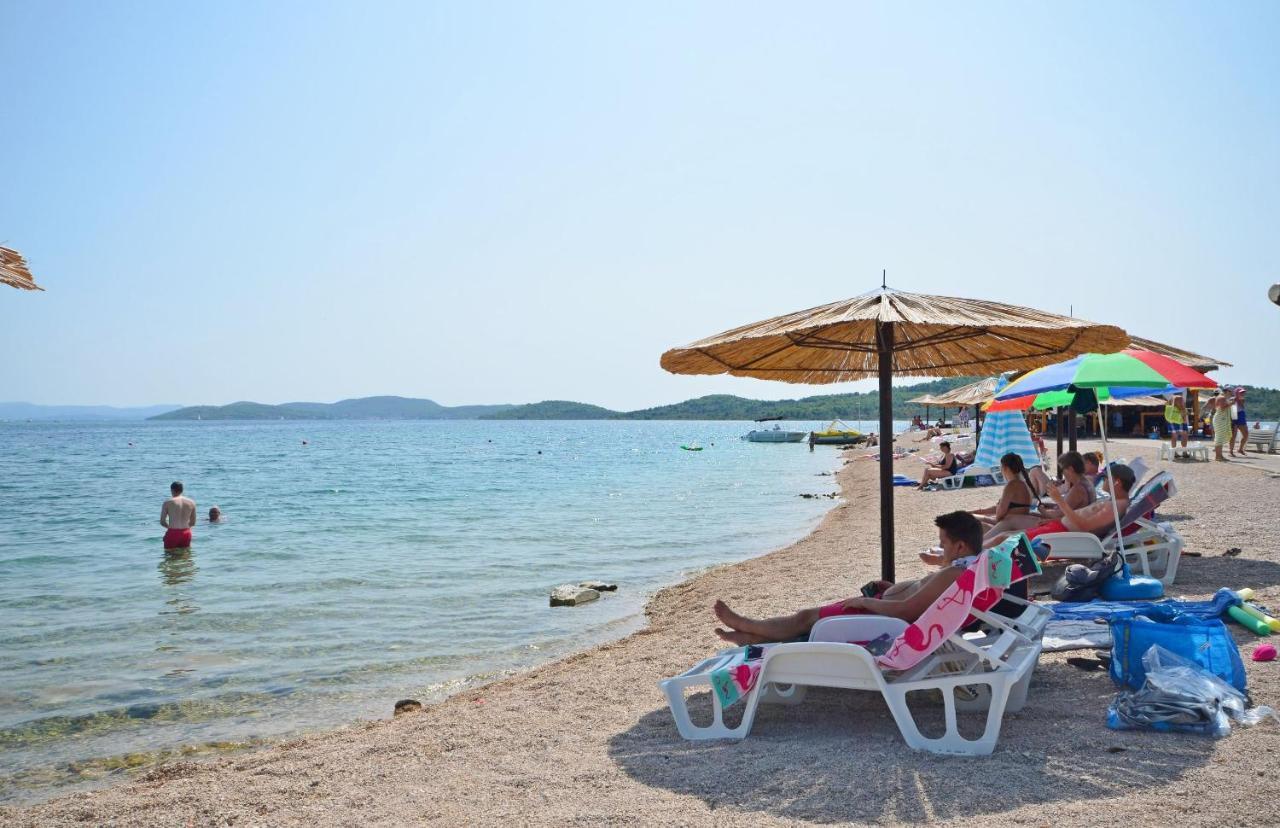 Apartments Toni Vodice Eksteriør bilde